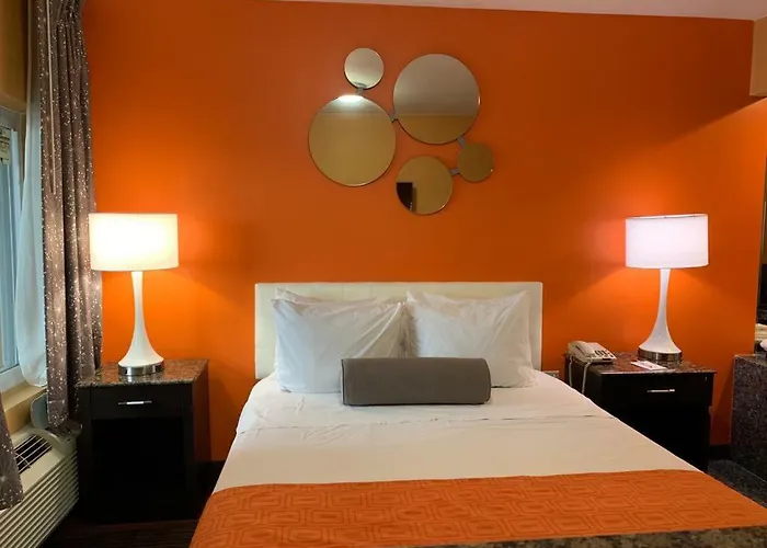 Howard Johnson By Wyndham North Bergen