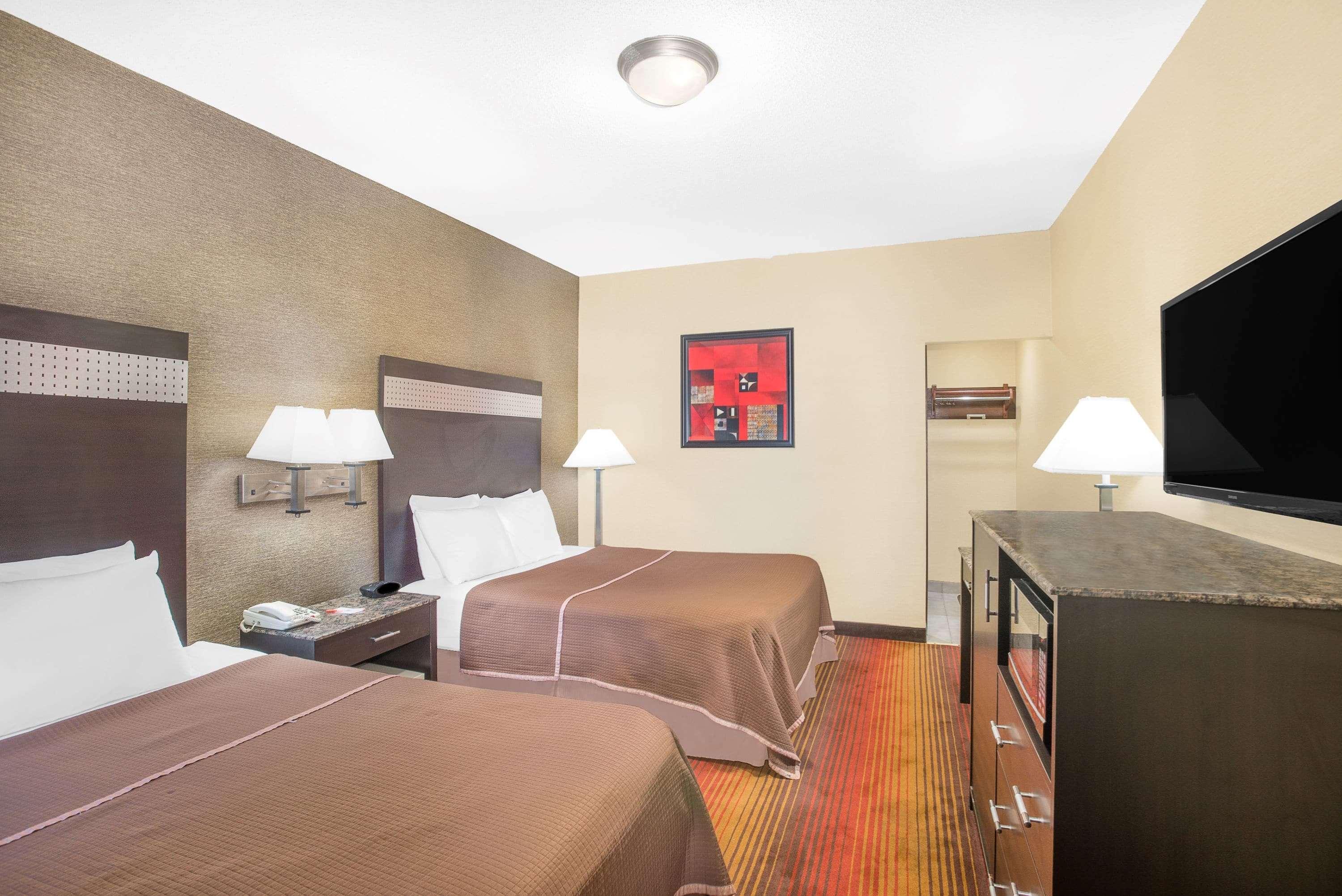 Howard Johnson By Wyndham 2*