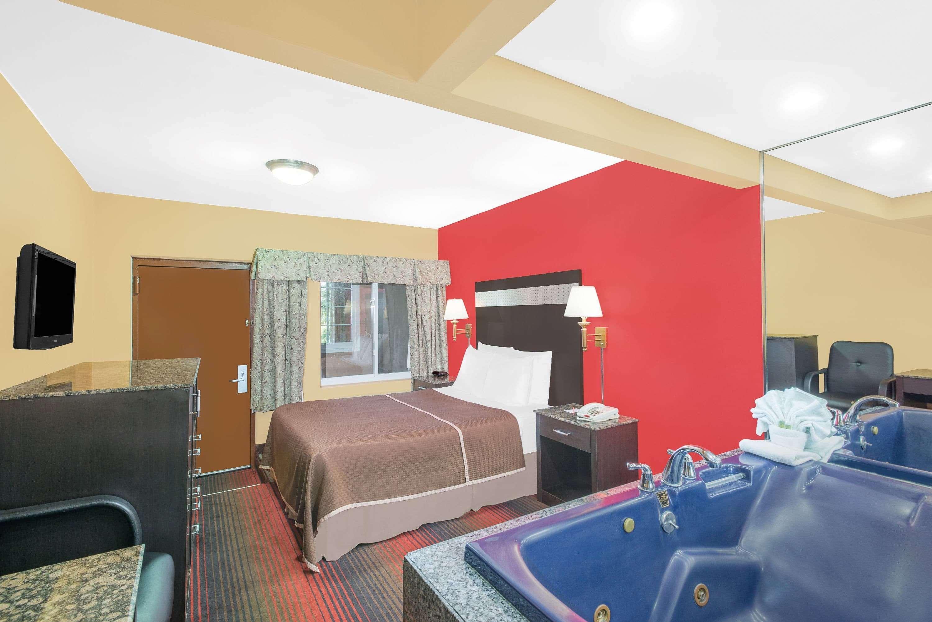 Howard Johnson By Wyndham Hotel