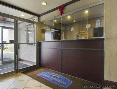 Hotel Howard Johnson By Wyndham North Bergen