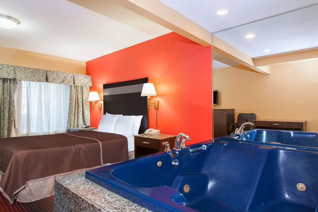Howard Johnson By Wyndham Hotel 2*