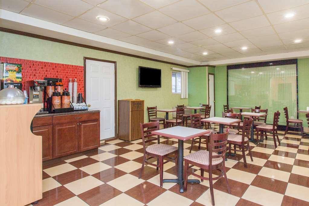 Howard Johnson By Wyndham 2*