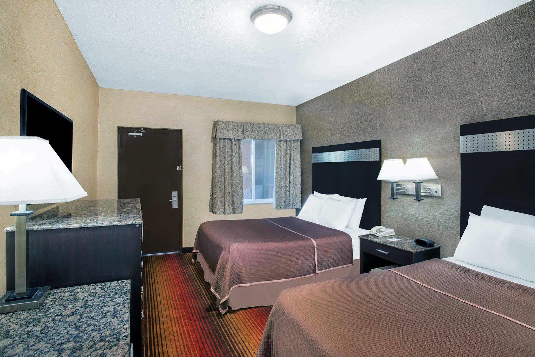 Howard Johnson By Wyndham Hotel 2*