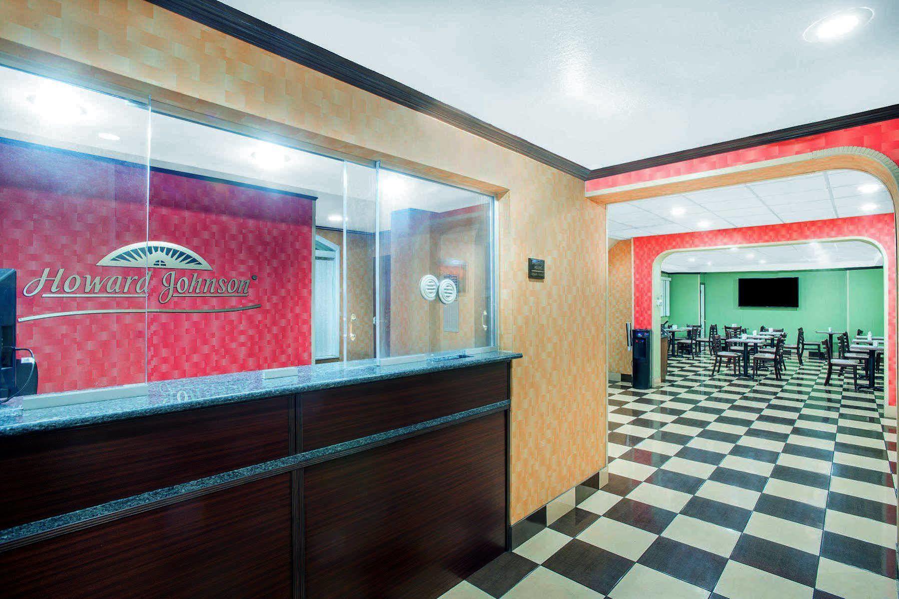 Hotel Howard Johnson By Wyndham North Bergen